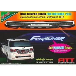 ชายบันได ท้าย กันรอยขีดข่วน ชายบันไดท้ายรถ FITT V.2  FORTUNER 2005-2012 ฟอร์จูนเนอร์ มีไฟเรืองแสงเวลาเปิดท้ายรถ